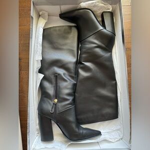 JLO, Jennifer Lopez~ Gently used Doralee Boot Size 8.5